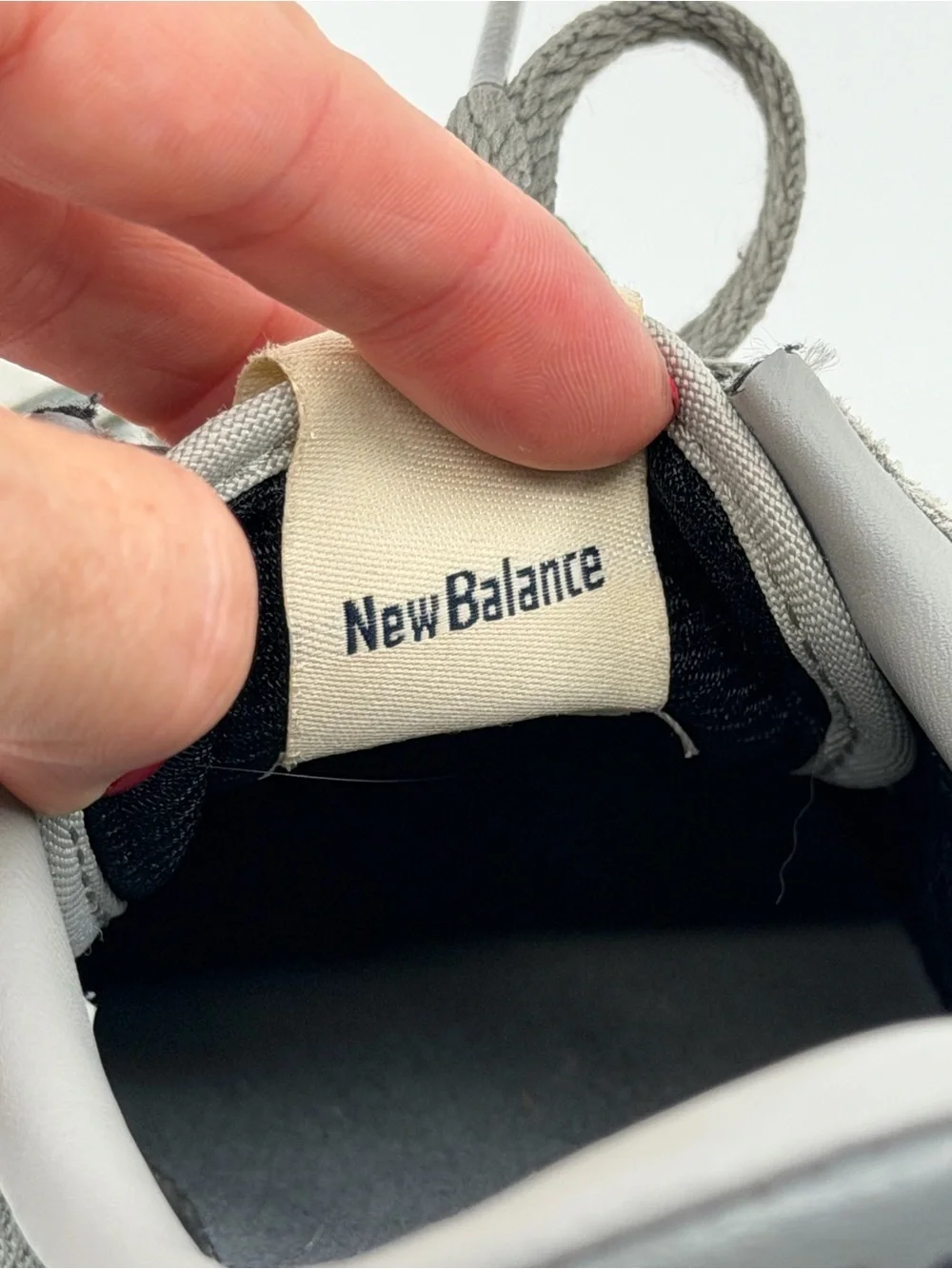 New Balance 620 Gray Suede Nylon Retro Running Sneakers Women's Size 9 CW620JJ2
